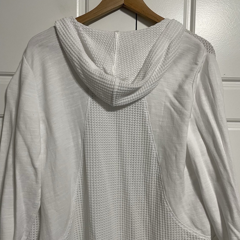 Chico's White Cardigan Open Rayon Sweater Women's Size 2 New With Tags - Picture 7 of 10